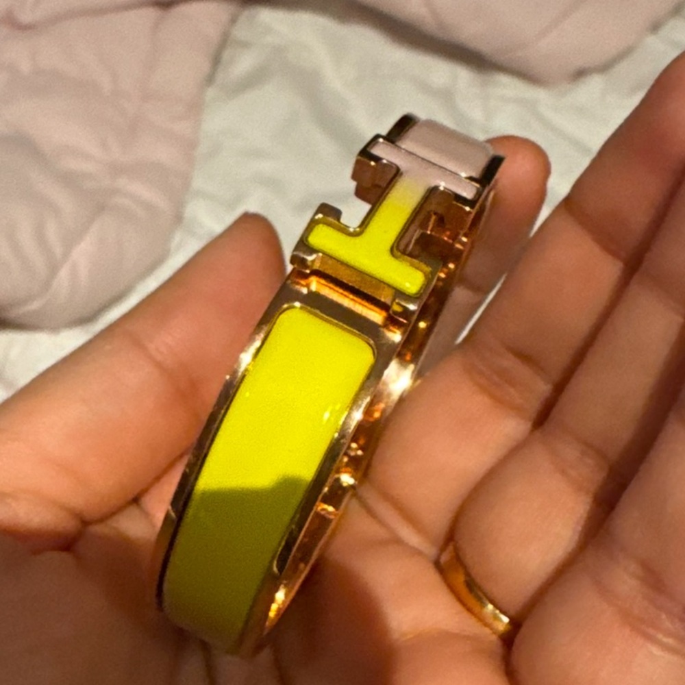 Hermes Elegant Pink and Gold Women's Bracelet